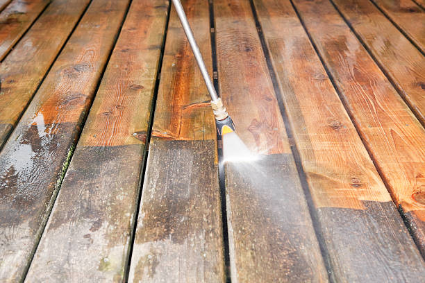 Best Sidewalk Pressure Washing  in Tehaleh, WA